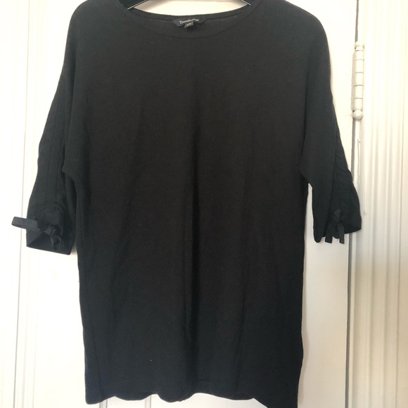 Black top - Picture 1 of 3